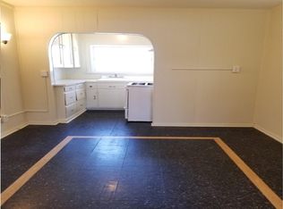 10423 Hawthorne Blvd, Inglewood, CA 90304