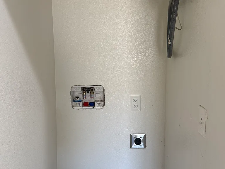 311 California Ave — Photo 12