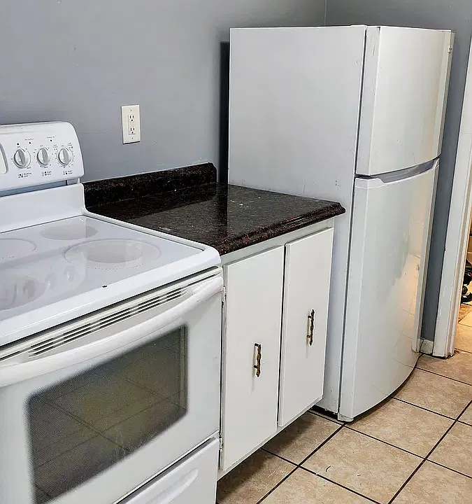 9639 Bayside Ct