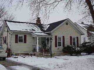 1st image of 708 Linn St
