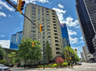 500 Talbot St #1403, London, ON N6A2S3