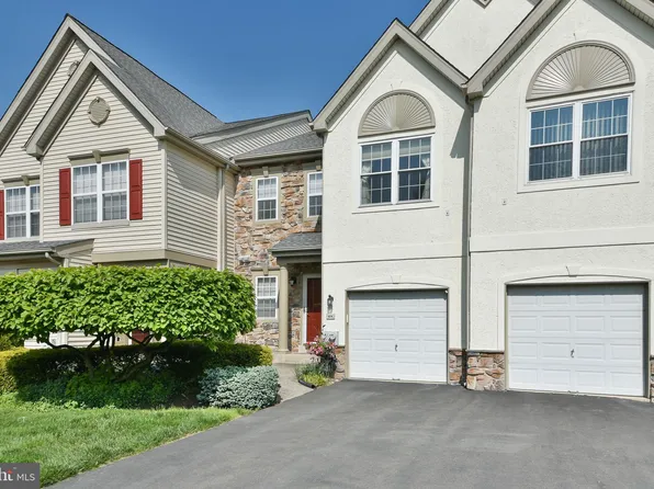 404 White Pine Ct, Warwick, PA 18974