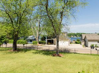 932 S Long Lake Blvd, Lake Orion, MI