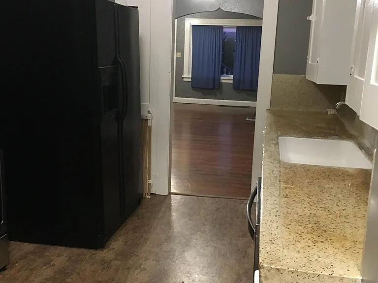 4401 Walker Ave — Photo 11