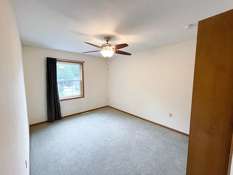 2820 Warner Ln — Photo 15
