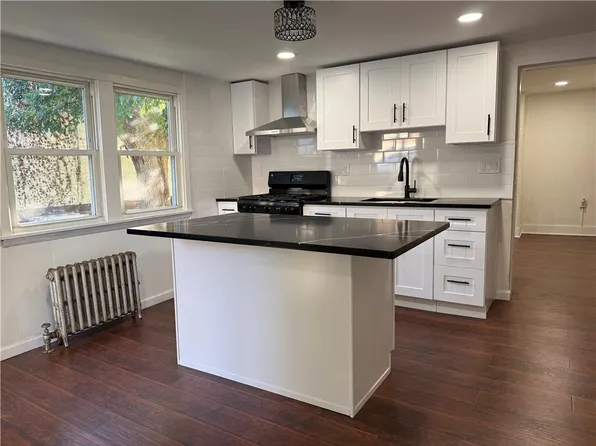 18 Hutson St, Wilkes Barre, PA 18702