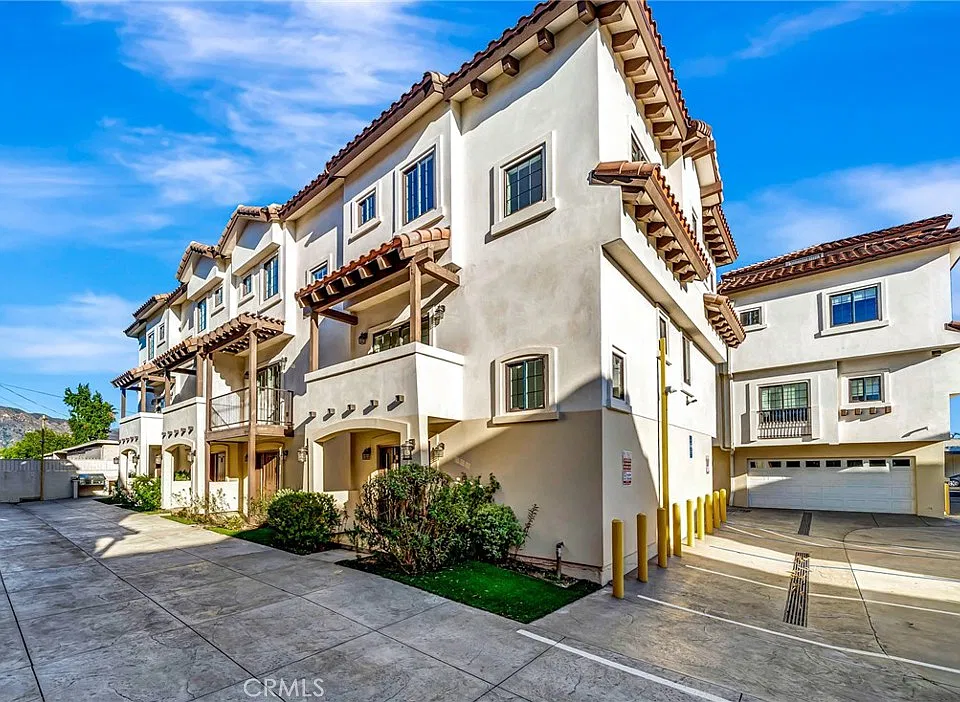 1101 N Maclay Ave #7