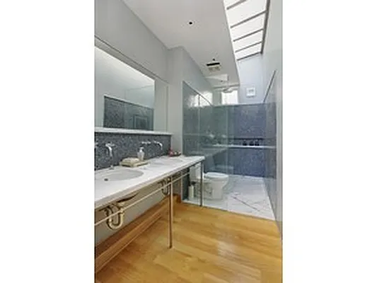 Rented by Corcoran | media 29