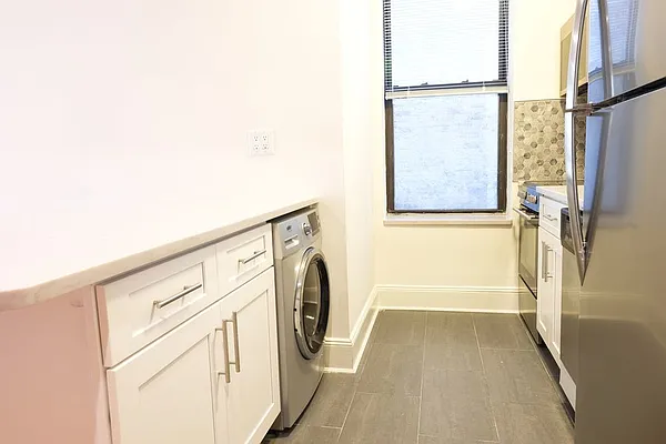 Rented by B & L Management | media 32