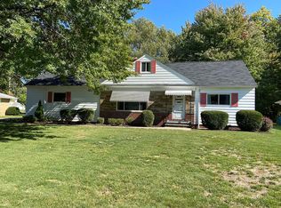 4403 Ranchview Ave, North Olmsted, OH 44070