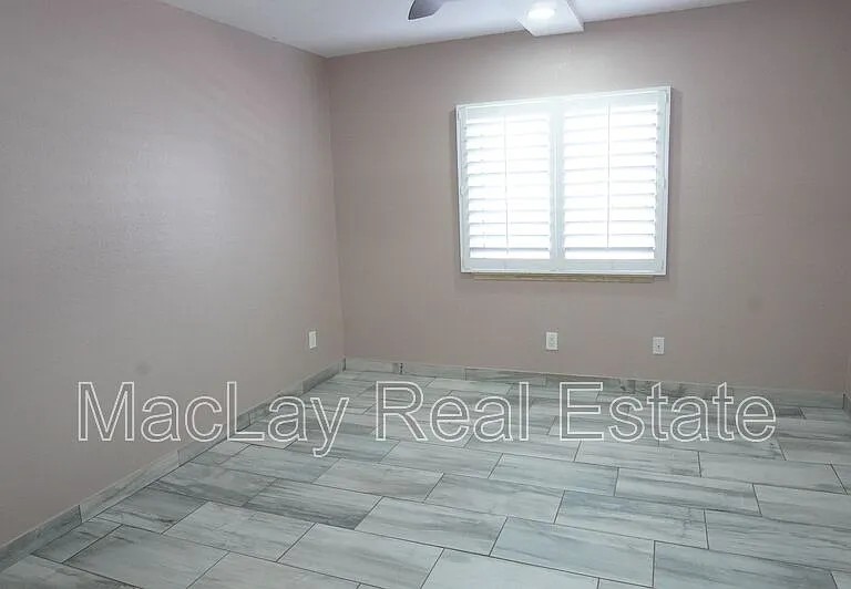 10444 N 69th St #107 — Photo 10