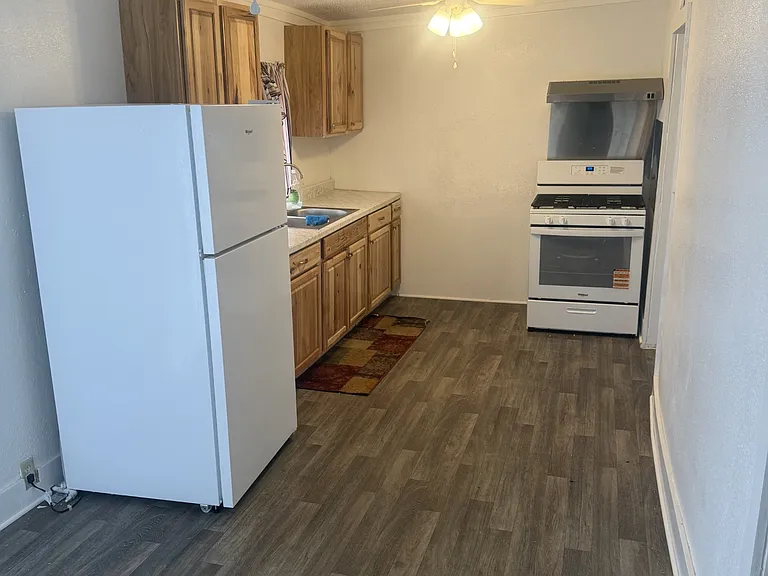 1063 Elmira St #2 — Photo 3