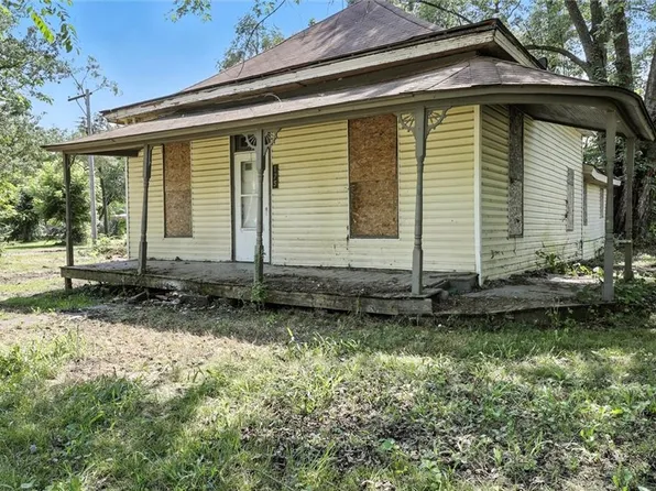 175 W 3rd St, Holt, MO 64048