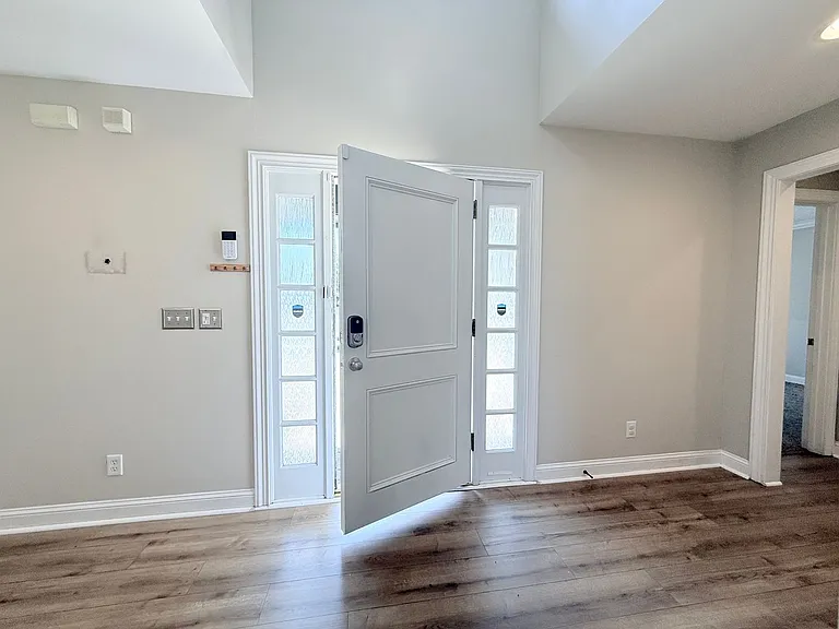 5511 La Moya Ave — Photo 3