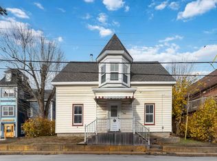 499 Main St, Mahone Bay, NS B0J 2E0