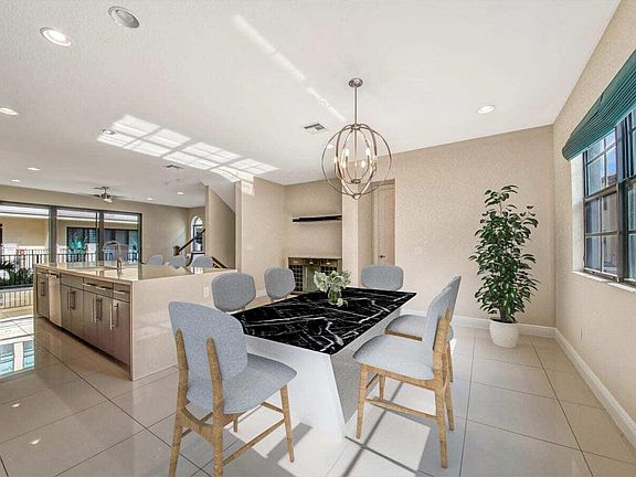 4th image of 607 Windward Cir S