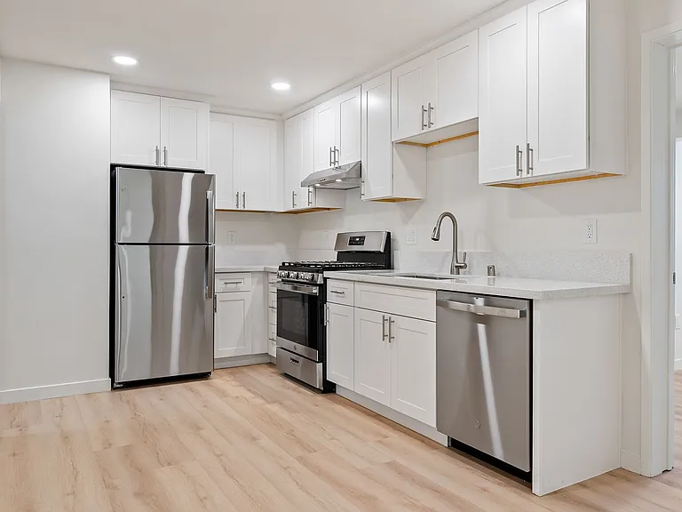 3122 Rockview Place — Photo 1
