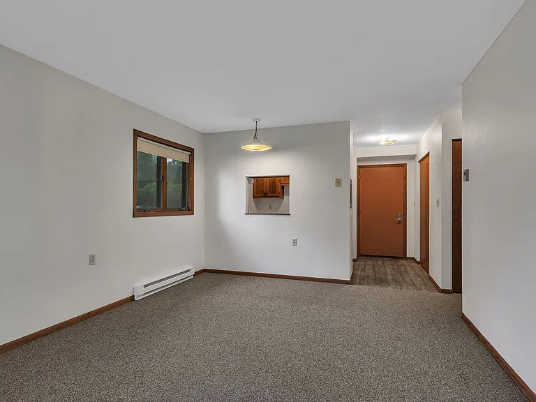 135 Dolphin Ave NE — Photo 8