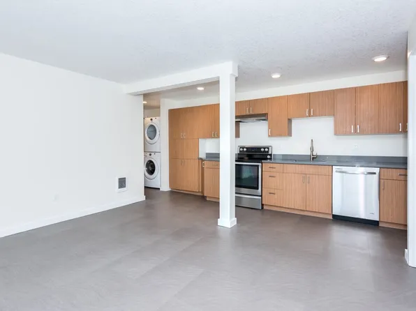 920 SW Grover St, Portland, OR 97239