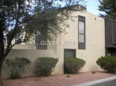 2nd image of 652 Rolling Green Dr