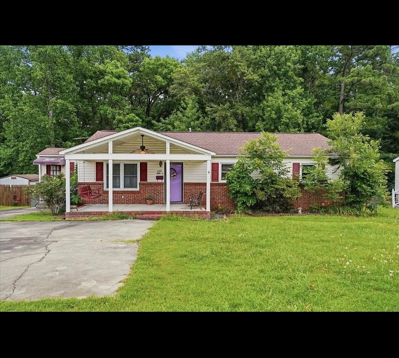 3 bed, 1.5 bath, 1454 sqft, $1,700 — Photo 1
