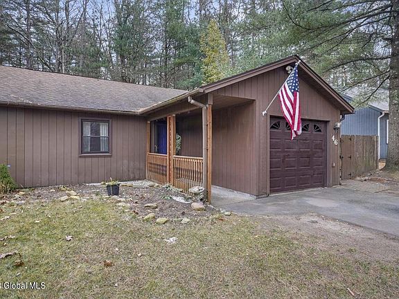 3rd image of 46 Pepperbush Place