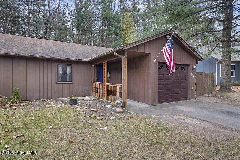 3rd image of 46 Pepperbush Place