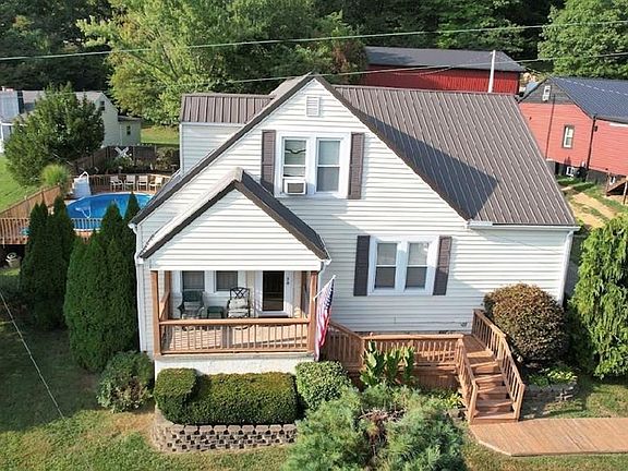 2nd image of 1513 Hogan St
