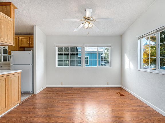 3rd image of 146 Westgate Circle