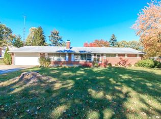 949 Donson Dr, Dayton, OH 45429
