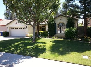 810 Darlingham Ct, Bakersfield, CA 93312