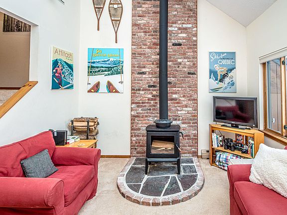 4th image of 12 Attitash Woods Road