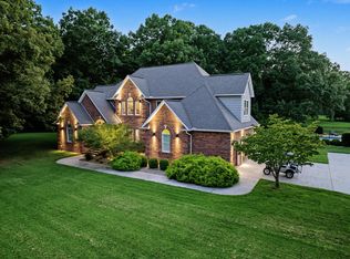 130 Deer Pt, Byrdstown, TN 38549