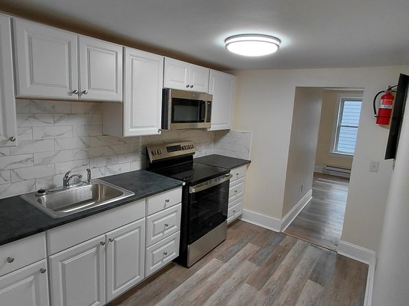 317 S Main St APT 3