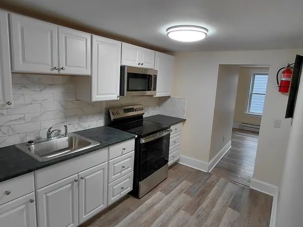 317 S Main St APT 3, Phillipsburg, NJ 08865