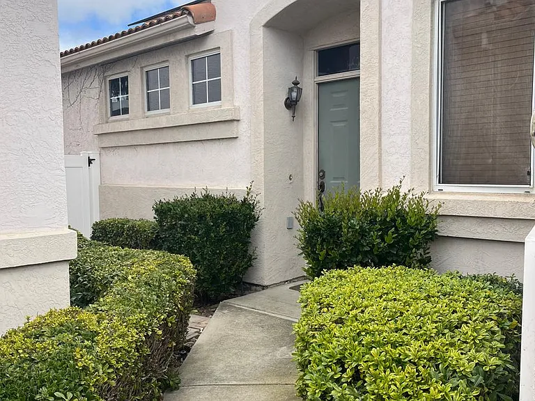 8275 Gold Coast Dr #6 — Photo 5