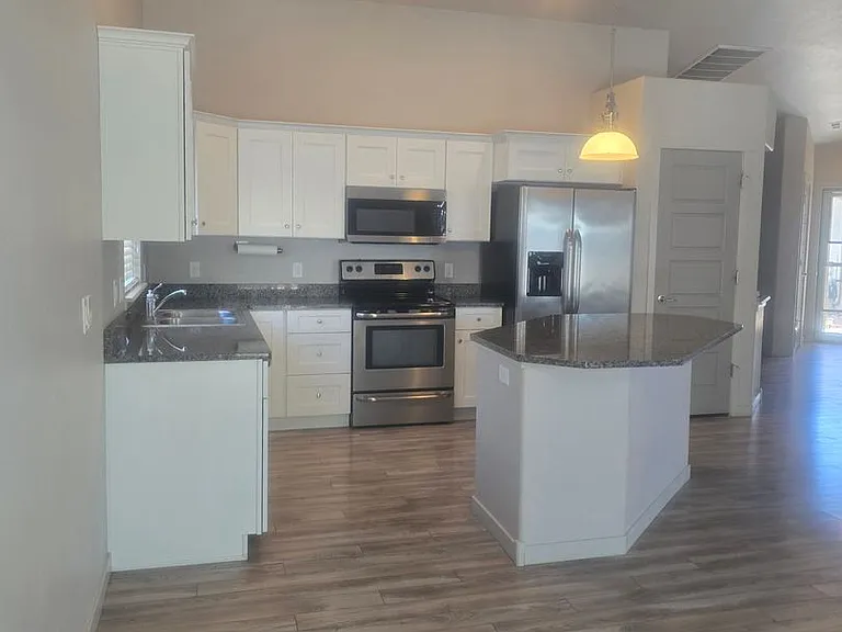 2952 Inishmore Way — Photo 6