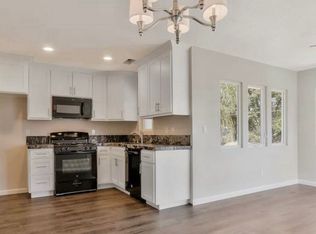 430 College Ave #B, Modesto, CA 95350