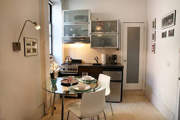 Rented by Halstead Real Estate | media 25