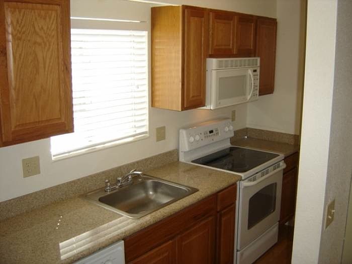 Kitchen With Granite