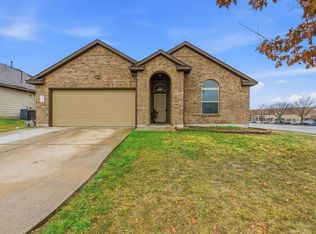 114 Painted Desert Ln, Buda, TX 78610