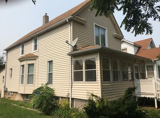 1618 Victoria Ave, North Chicago, IL 60064