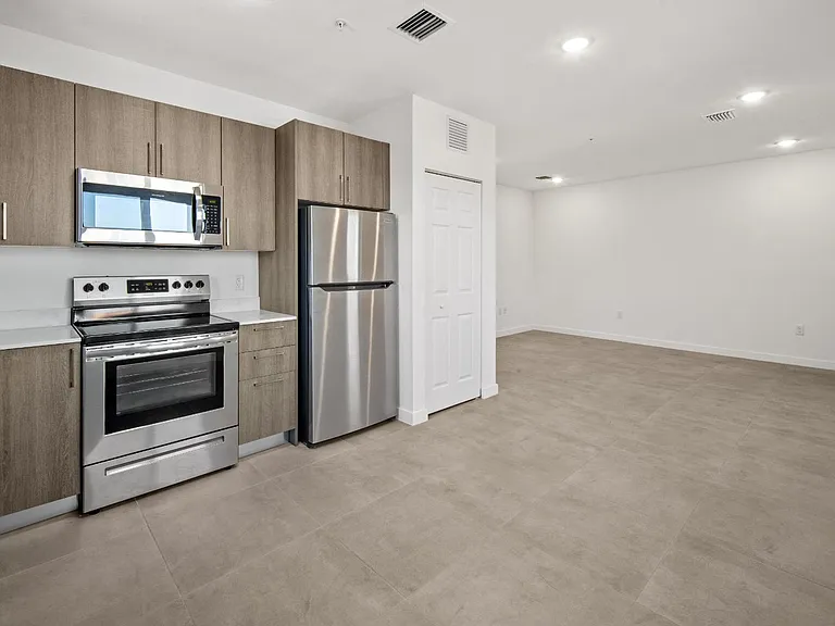 1295 W 69th St #203 — Photo 9