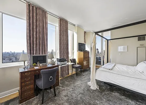 Rented by Warburg | media 41