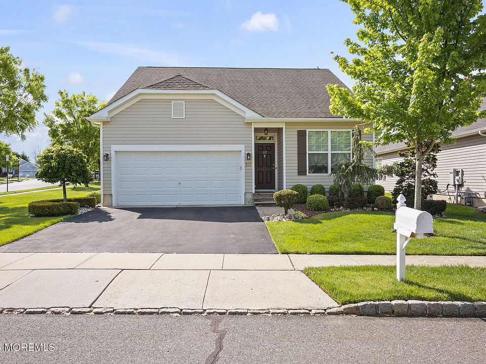 1st image of 117 Wintergreen Drive