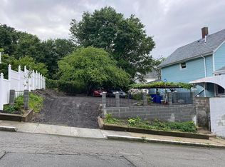 165 Stewart St, Fall River, MA 02720