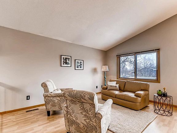 3rd image of 3634 Avon Dr