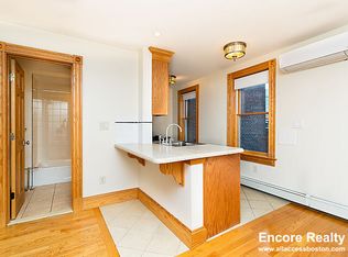 42 Phillips St #1, Boston, MA 02114