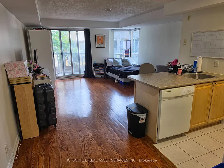 429 Somerset St W #204 — Photo 18