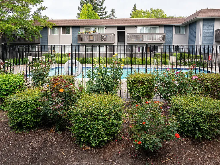 Wyndover Apartment Homes — Photo 3